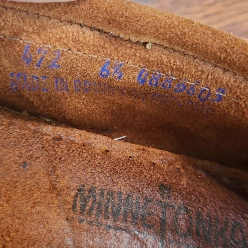 Minnetonka Women's Kilty Hardsole Moccasin - Picture 5 of 6